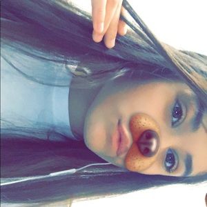 Meet your Posher, Nesly